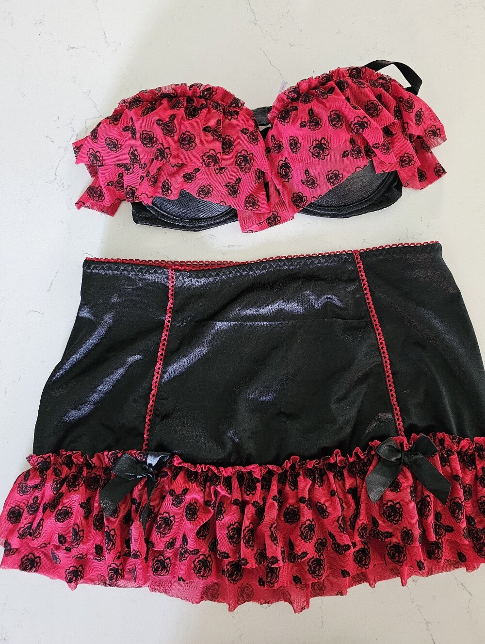Vintage-Style Red & Black Rose Ruffle Lingerie Set - 2 Piece - Picture 10 of 13